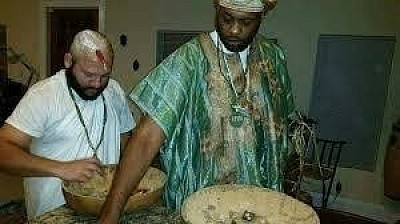 Papa Onigbo – Puissant Marabout et Voyant en France  Expert en Vaudou Puissant à Paris, Médium Reconnu à Arras, Lille, et Péronne, Marabout de Confiance à Abbeville et Compiègne, Spécialiste Vaudou à Creil, et Marabout Disponible en Corse.